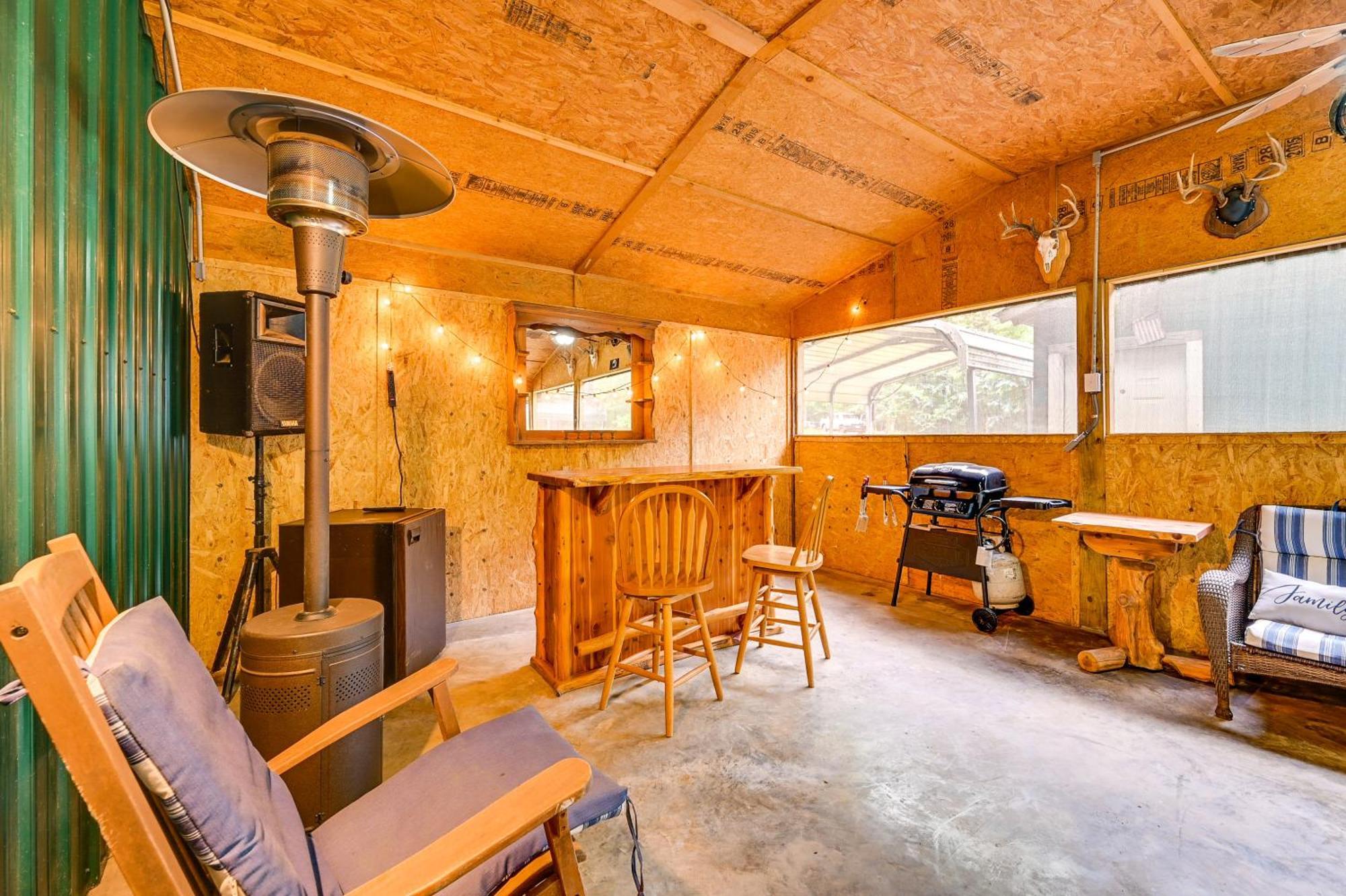 فيلا Quiet Abode With Gas Grill About 5 Miles To Broken Bow! المظهر الخارجي الصورة